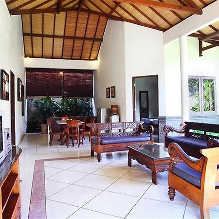 Grand Bali Villa Legian  Exterior photo